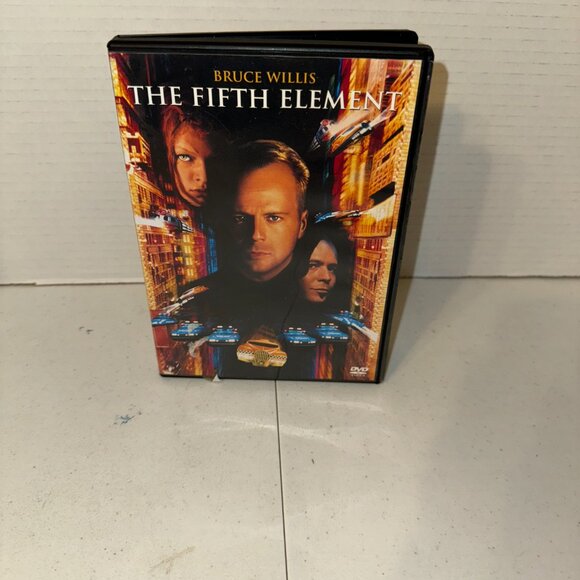 The Fifth Element Dvd - Picture 2 of 5